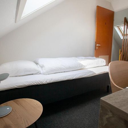 The Bird / Guesthouse / 10 Min Walk Downtown Torshavn Ngoại thất bức ảnh