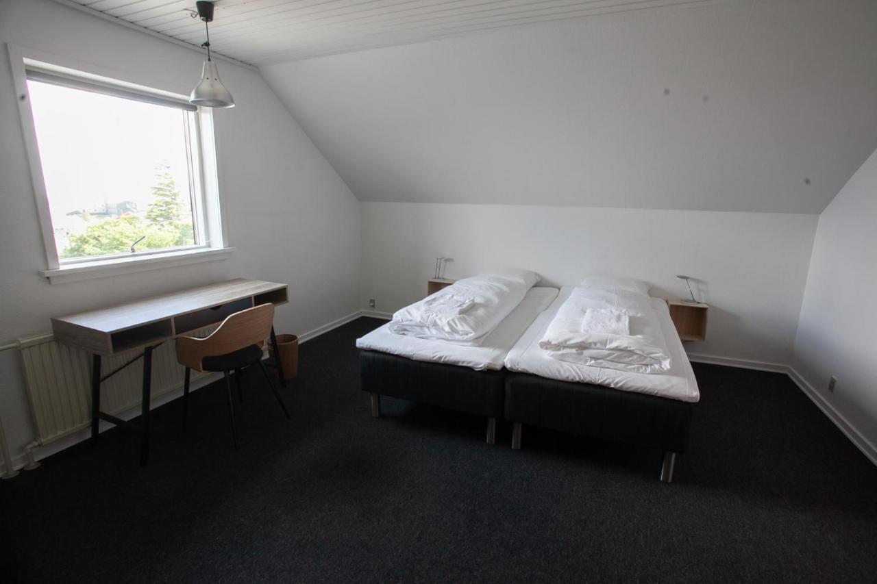 The Bird / Guesthouse / 10 Min Walk Downtown Torshavn Ngoại thất bức ảnh