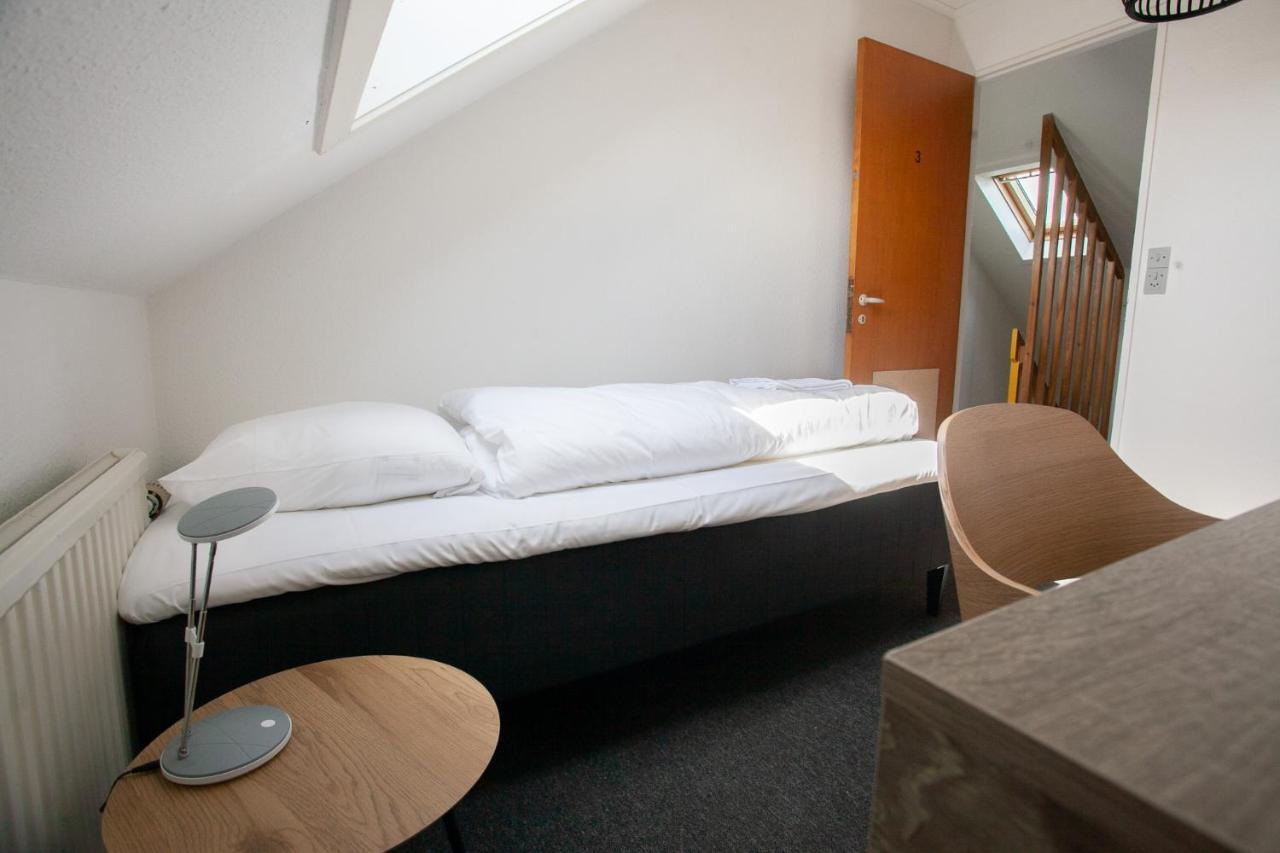 The Bird / Guesthouse / 10 Min Walk Downtown Torshavn Ngoại thất bức ảnh