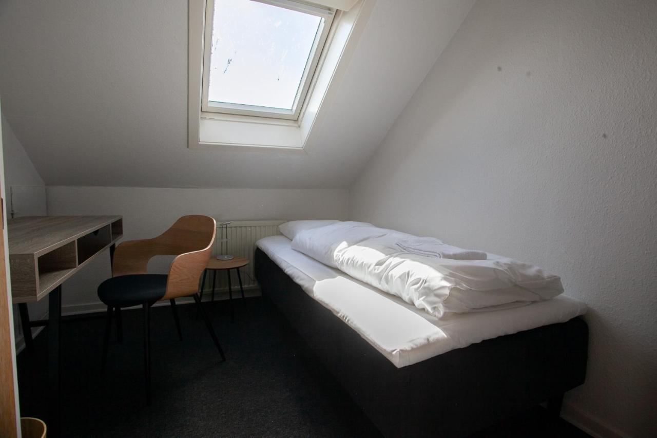 The Bird / Guesthouse / 10 Min Walk Downtown Torshavn Ngoại thất bức ảnh