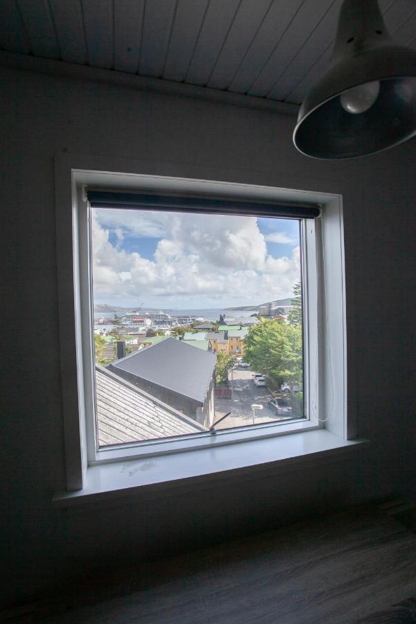 The Bird / Guesthouse / 10 Min Walk Downtown Torshavn Ngoại thất bức ảnh